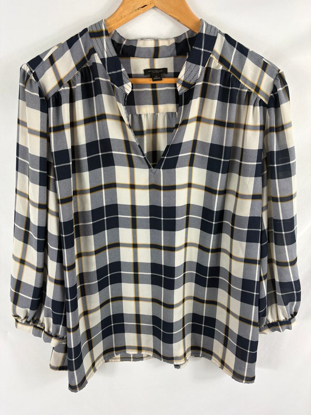 Ann Taylor Blue White Plaid V Neck Blouse Size XL